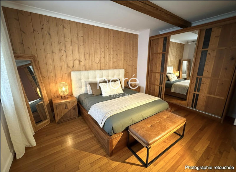 Maison - 178 m² - 9 pièces