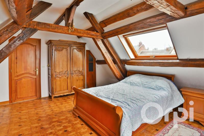 Maison - 182 m² - 7 pièces