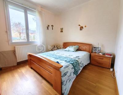 Maison traditionnelle - 109 m² - 5 pièces