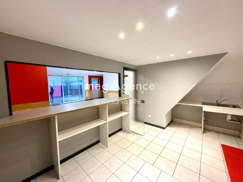 Local commercial - 5 pièces