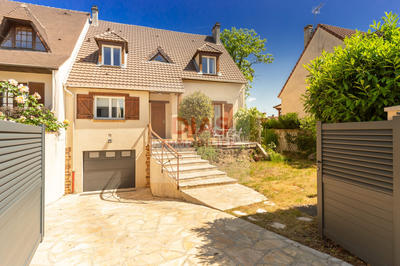 Maison - 157 m² - 1 pièce