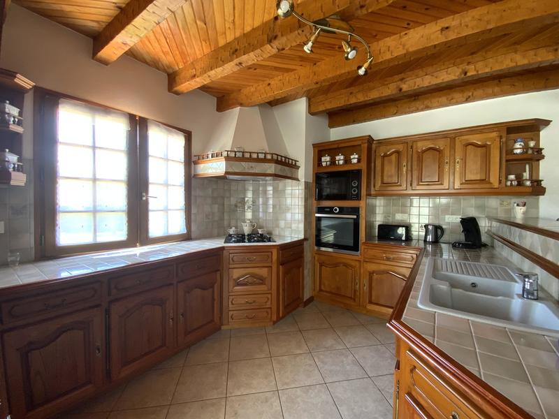 Maison traditionnelle - 167 m² - 7 pièces