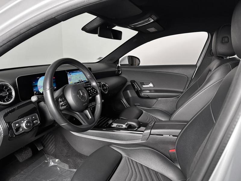 Mercedes Classe a 180d 110ch 7g-Dct Digital Cockpit Gps Regul Tel Camera Park Assist Clim 110 Ch
