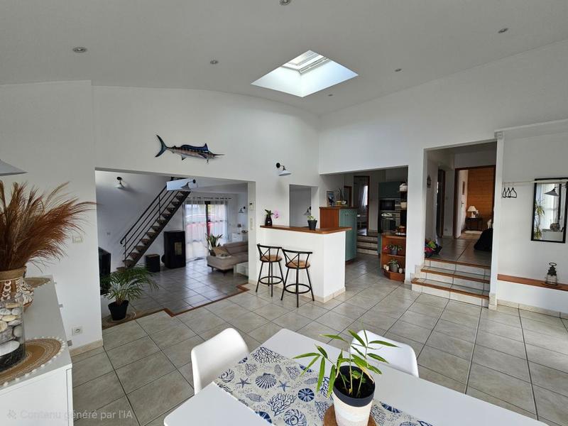 Maison - 115 m² - 4 pièces