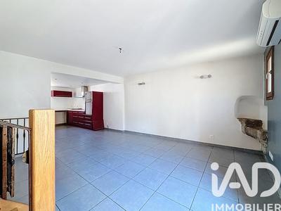 Maison de village - 81 m² - 3 pièces