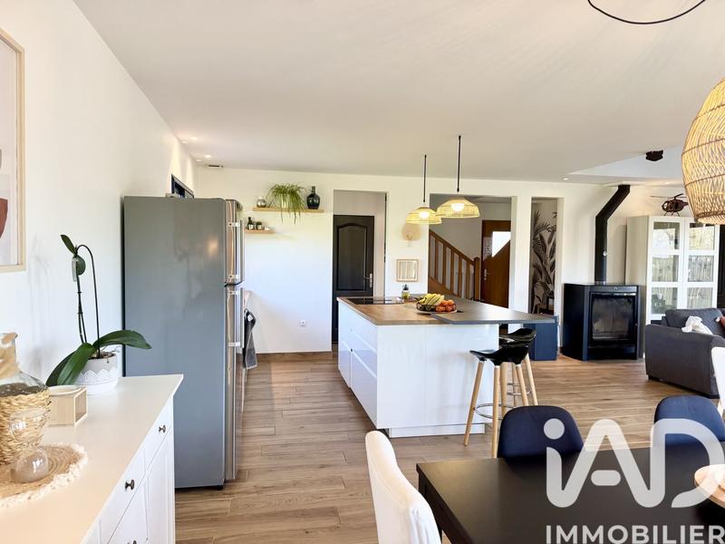 Maison - 134 m² - 6 pièces