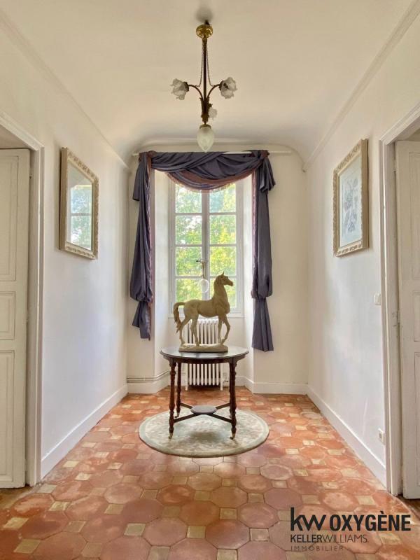 Château - 880 m² - 25 pièces