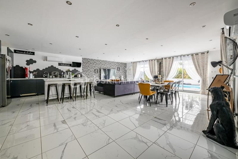 Maison - 150 m² - 6 pièces