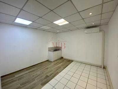 Local d'activités - 36 m² - 2 pièces