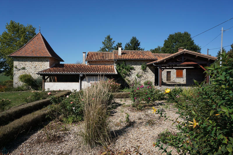 Maison - 190 m² - 5 pièces