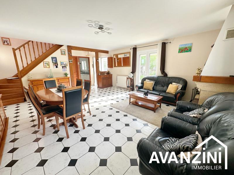 Maison - 110 m² - 4 pièces