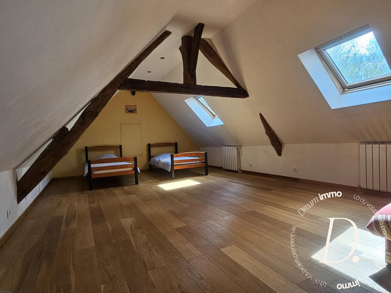Maison - 221 m² - 9 pièces