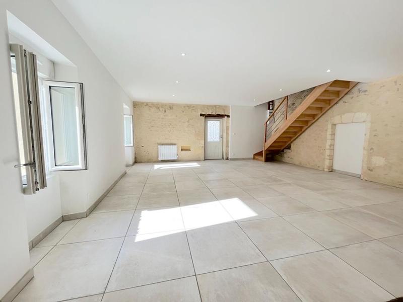 Maison en pierre - 105 m² - 4 pièces