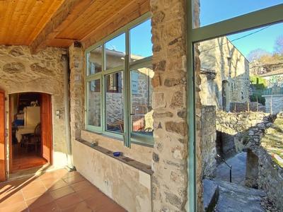 Maison en pierre - 136 m² - 8 pièces