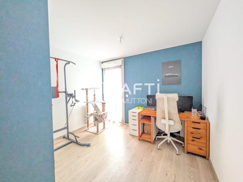Appartement - 79 m² - 4 pièces