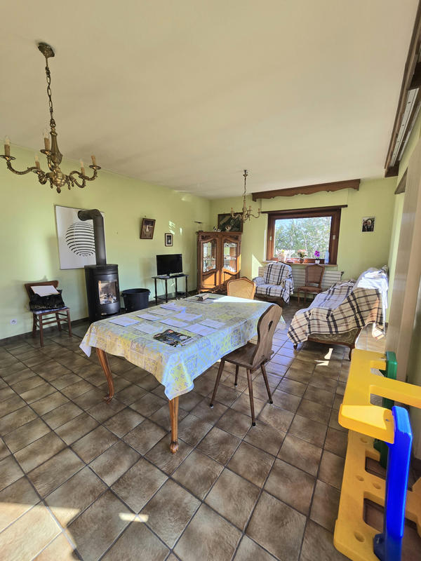 Maison - 185 m² - 8 pièces