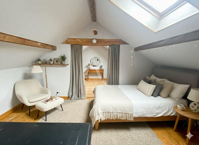 Maison - 202 m² - 6 pièces