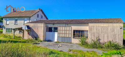 Maison de village - 394 m² - 1 pièce