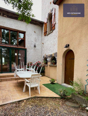 Maison - 390 m² - 11 pièces