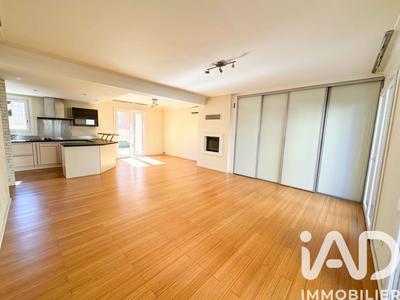 Appartement - 95 m² - 4 pièces