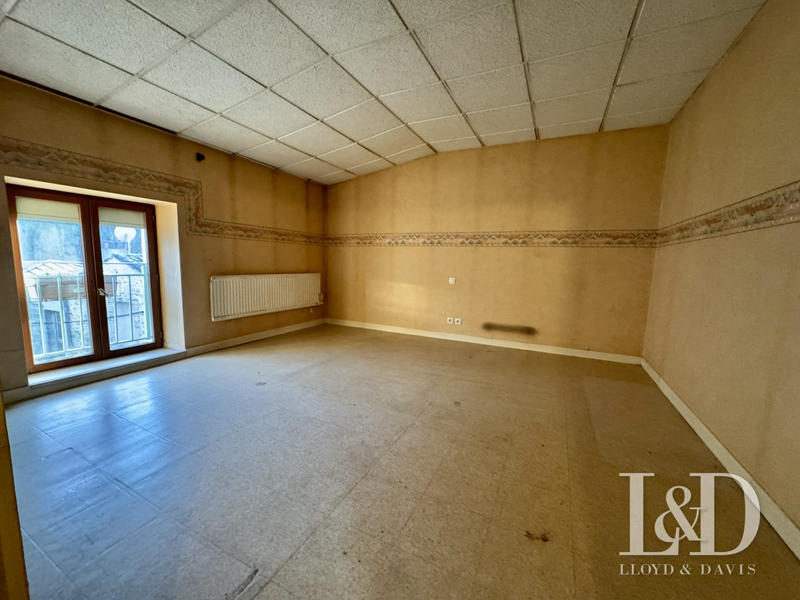 Maison ancienne - 194 m² - 7 pièces