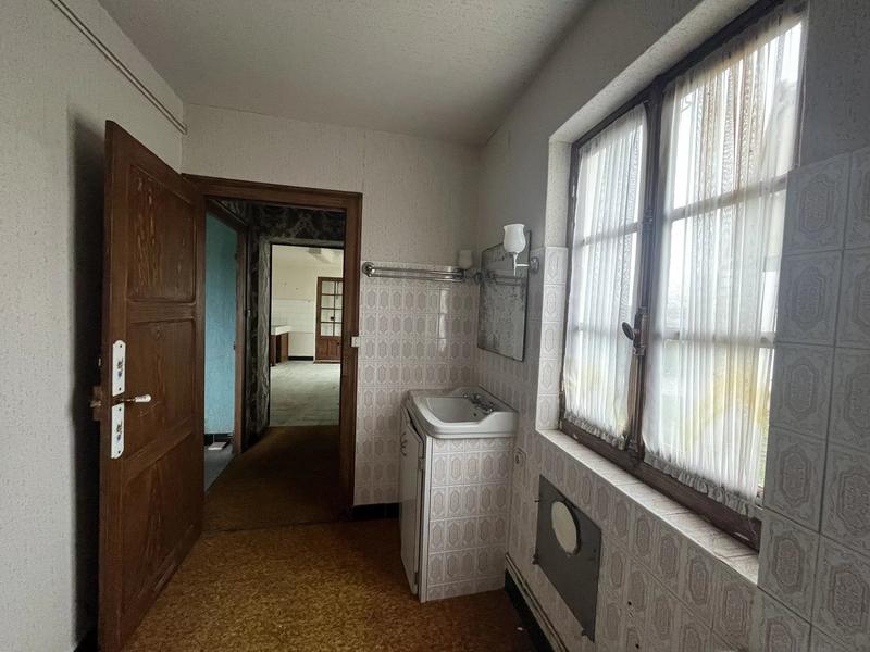 Immeuble - 160 m² - 8 pièces