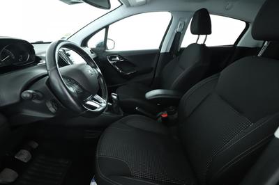 Peugeot 208 1.5 Blue-HDi Tech Edition 5p 100 ch