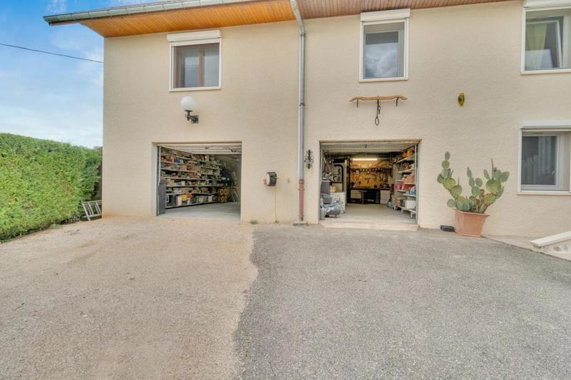 Villa - 167 m² - 6 pièces