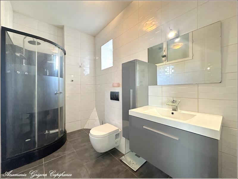 Maison - 197 m² - 6 pièces