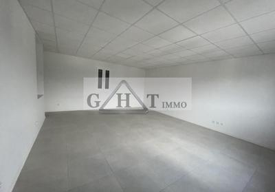 Entrepôt - 95 m²