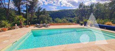 Maison - 139 m² - 5 pièces