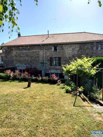 Maison - 228 m² - 6 pièces