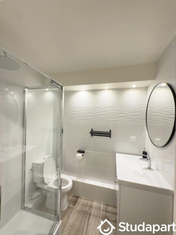 Chambre - 9 m² - 1 pièce