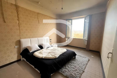 Maison de village - 80 m² - 4 pièces