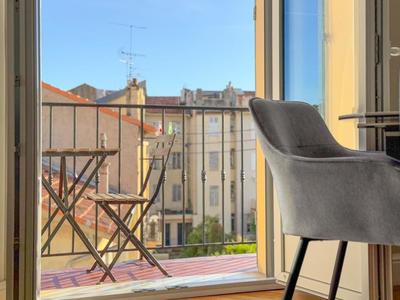 Appartement - 83 m² - 4 pièces