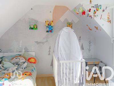 Maison - 174 m² - 8 pièces