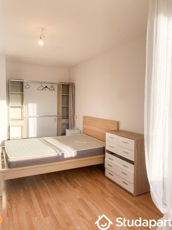 Chambre - 15 m² - 1 pièce