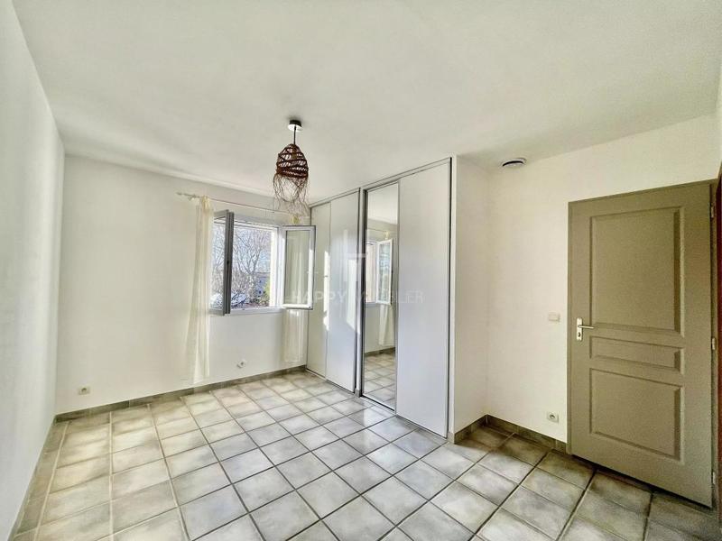 Maison - 211 m² - 7 pièces