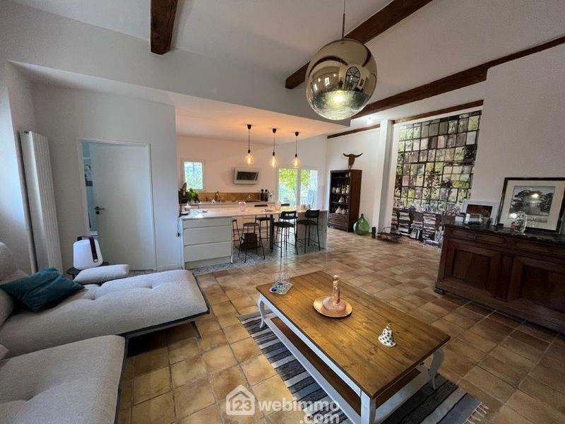 Maison - 500 m² - 9 pièces