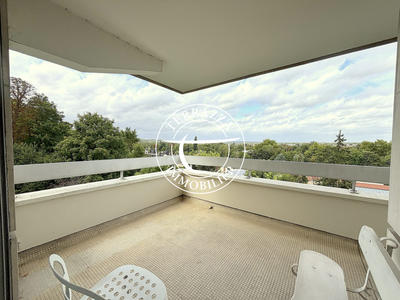 Appartement - 116 m² - 5 pièces