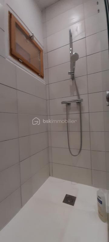 Maison traditionnelle - 125 m² - 4 pièces