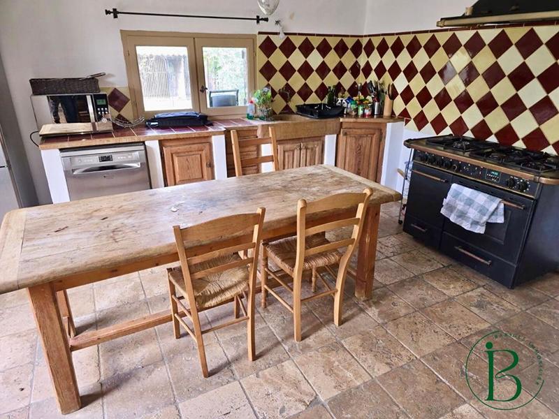 Maison en pierre - 170 m² - 6 pièces