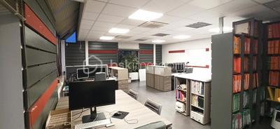 Bureau - 217 m² - 8 pièces