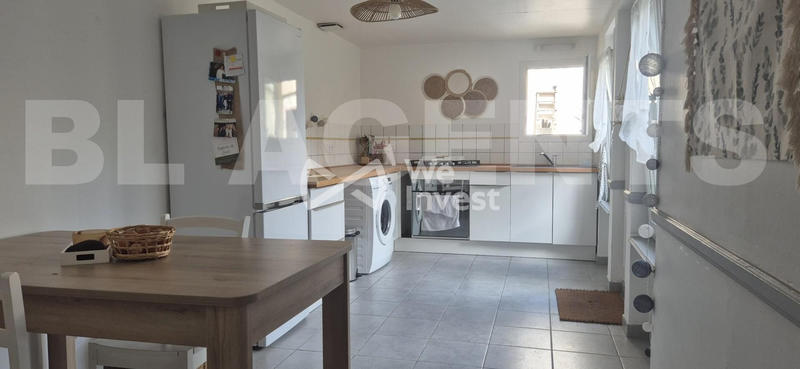 Maison - 151 m² - 6 pièces