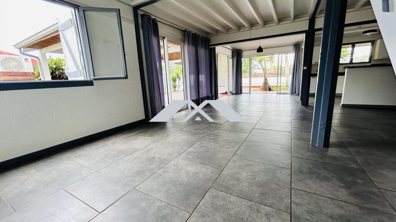 Villa - 136 m² - 5 pièces