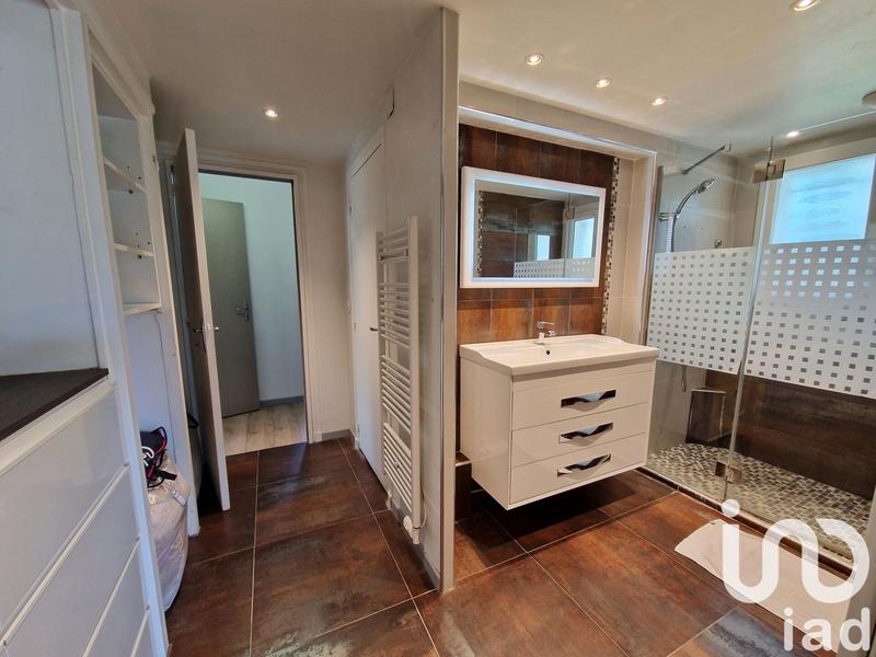 Maison - 168 m² - 7 pièces