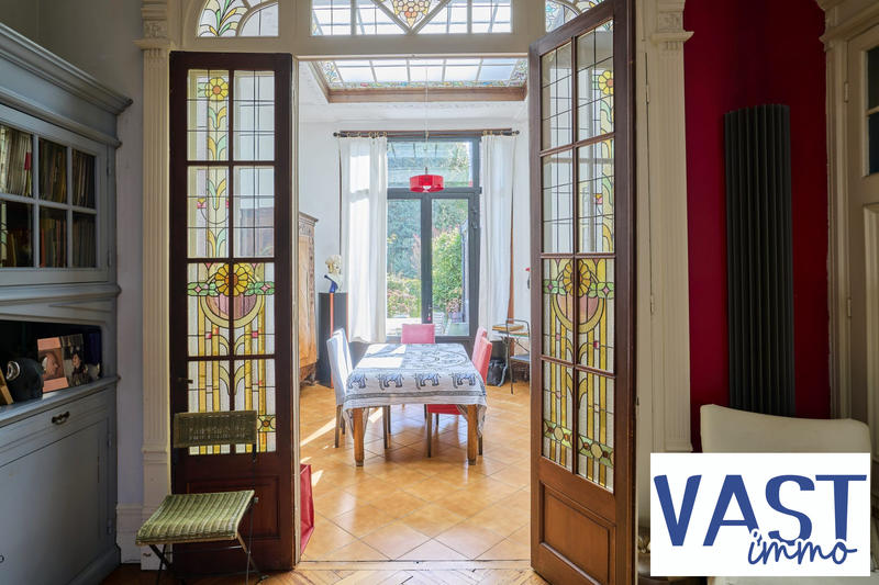 Maison ancienne - 250 m² - 8 pièces