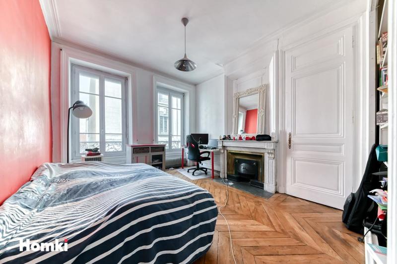 Appartement - 190 m² - 7 pièces