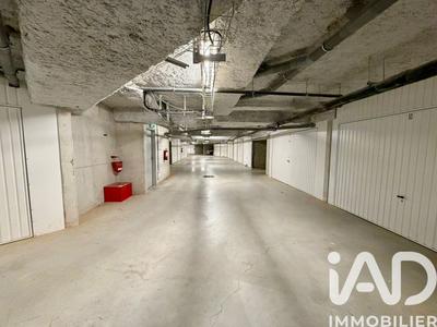 Parking - 13 m²