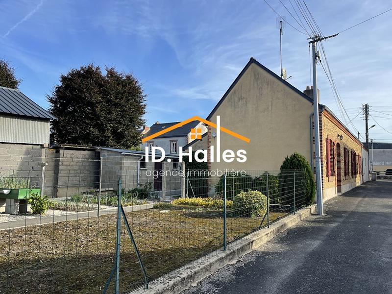 Maison - 80 m² - 5 pièces